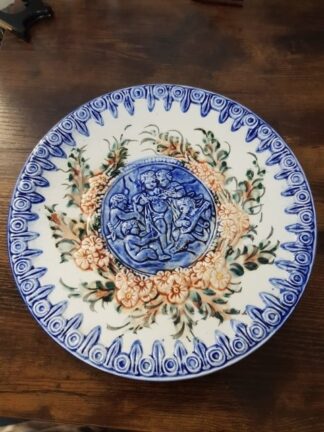 Bordje Bloemen en tafereel UNIEK – Met veel relief