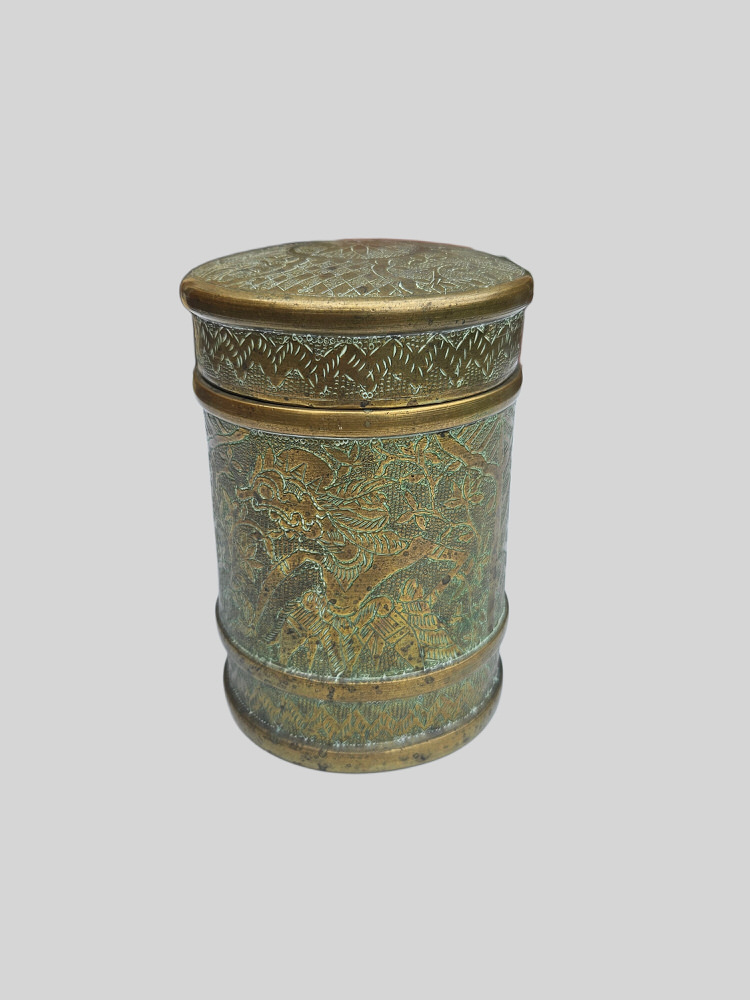 Bronzen Indonesische tabakspot