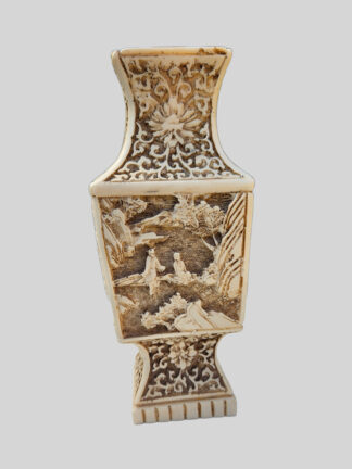 Handgemaakte vierkante vaas