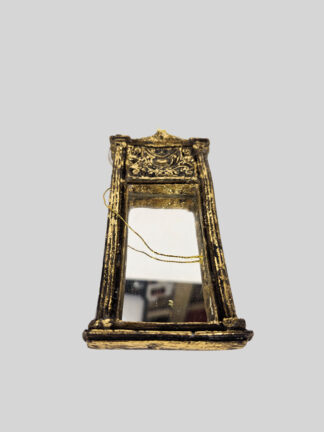 Poppenhuis hal spiegel